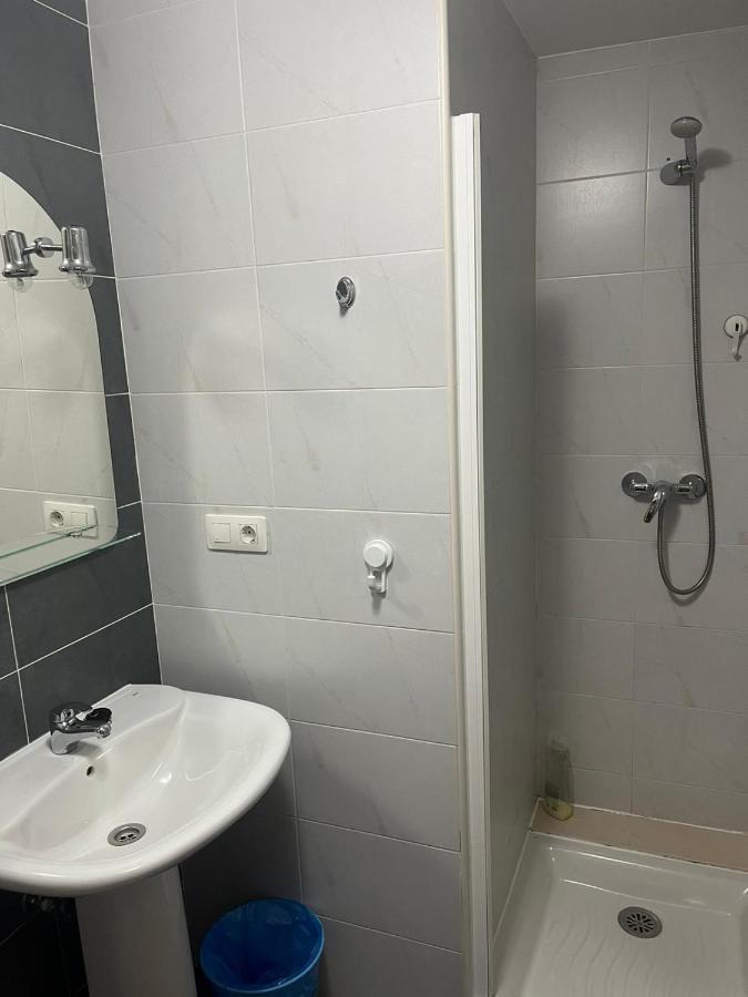 Albergue Alfonso II Мелиде Экстерьер фото